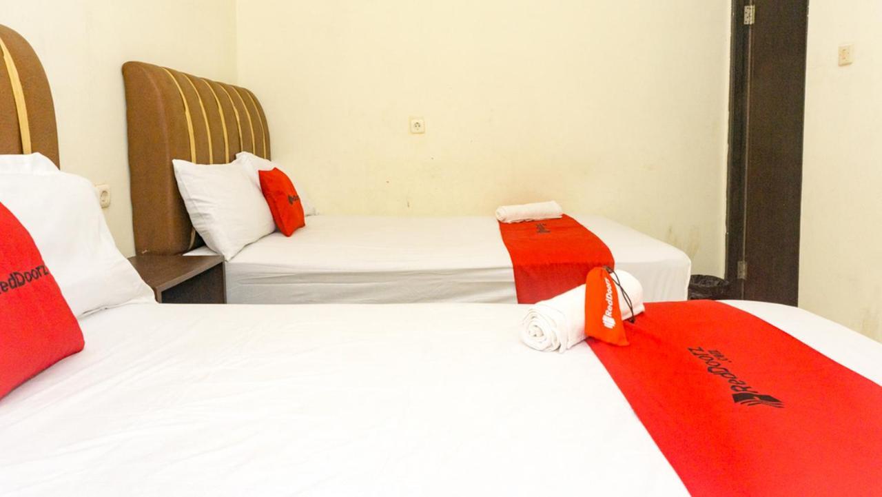 Reddoorz Near Sentani Airport Jayapura 호텔 외부 사진