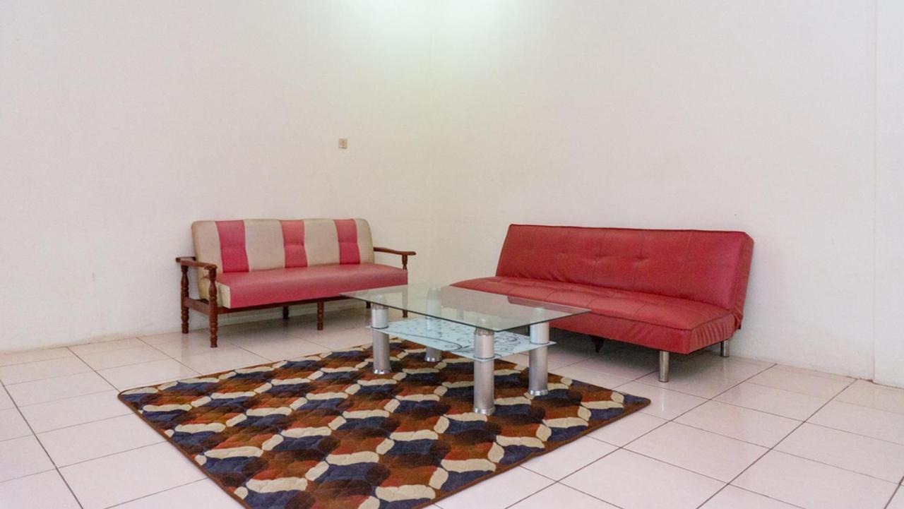 Reddoorz Near Sentani Airport Jayapura 호텔 외부 사진