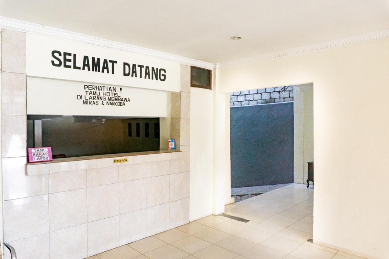 Reddoorz Near Sentani Airport Jayapura 호텔 외부 사진
