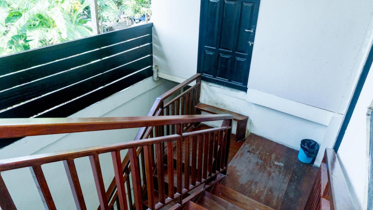 Reddoorz Near Sentani Airport Jayapura 호텔 외부 사진