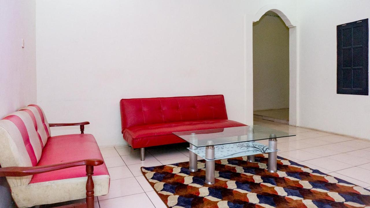 Reddoorz Near Sentani Airport Jayapura 호텔 외부 사진