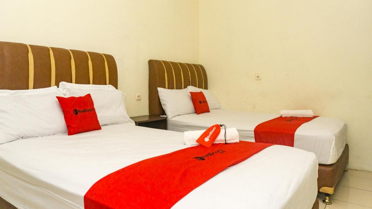 Reddoorz Near Sentani Airport Jayapura 호텔 외부 사진