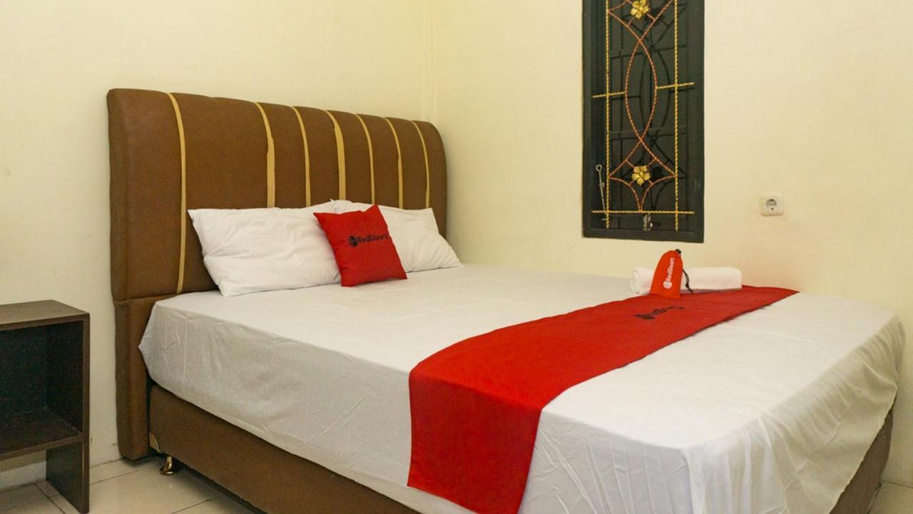Reddoorz Near Sentani Airport Jayapura 호텔 외부 사진