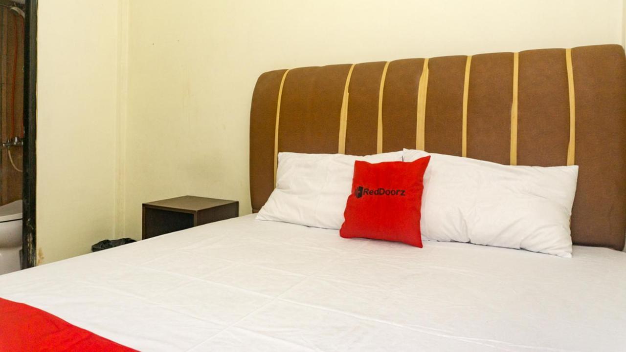 Reddoorz Near Sentani Airport Jayapura 호텔 외부 사진