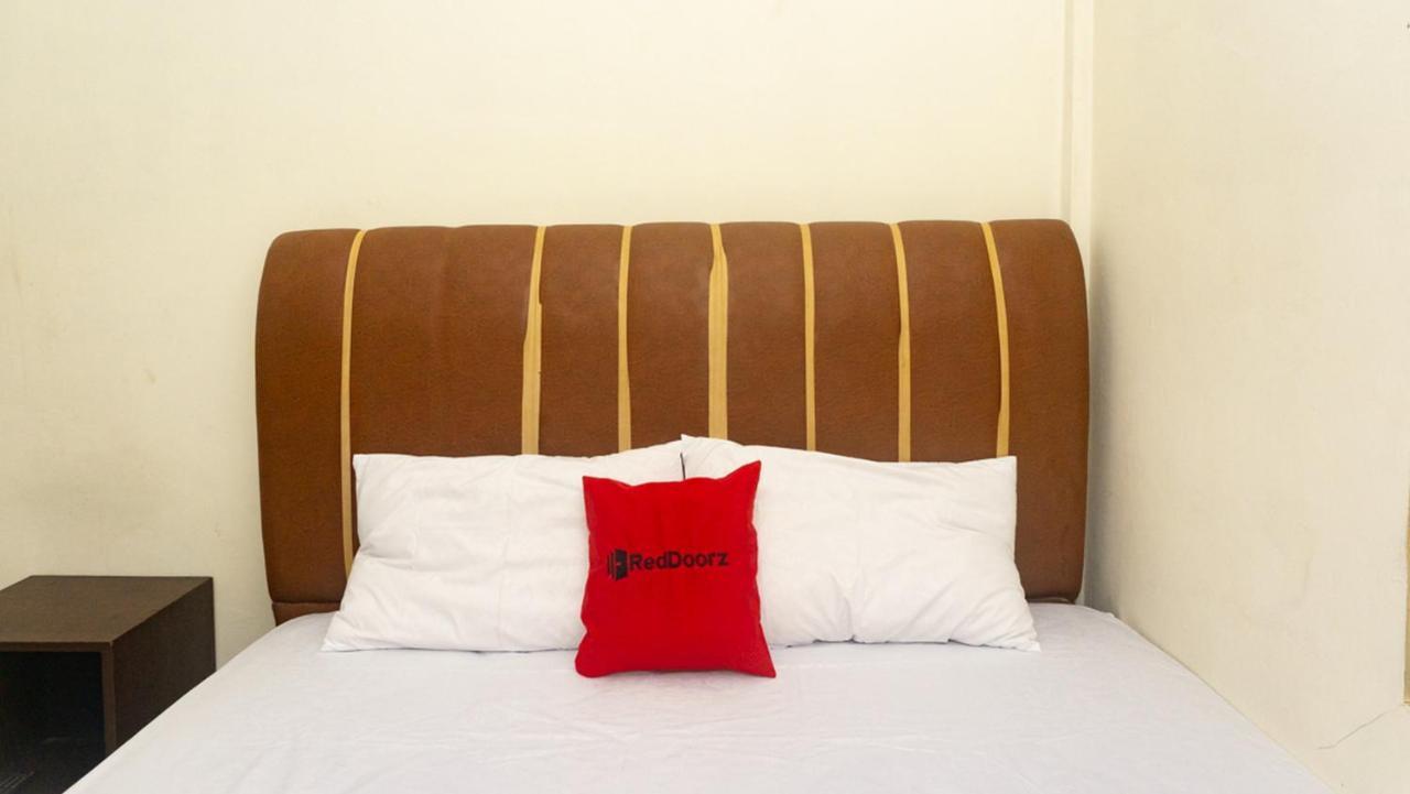 Reddoorz Near Sentani Airport Jayapura 호텔 외부 사진